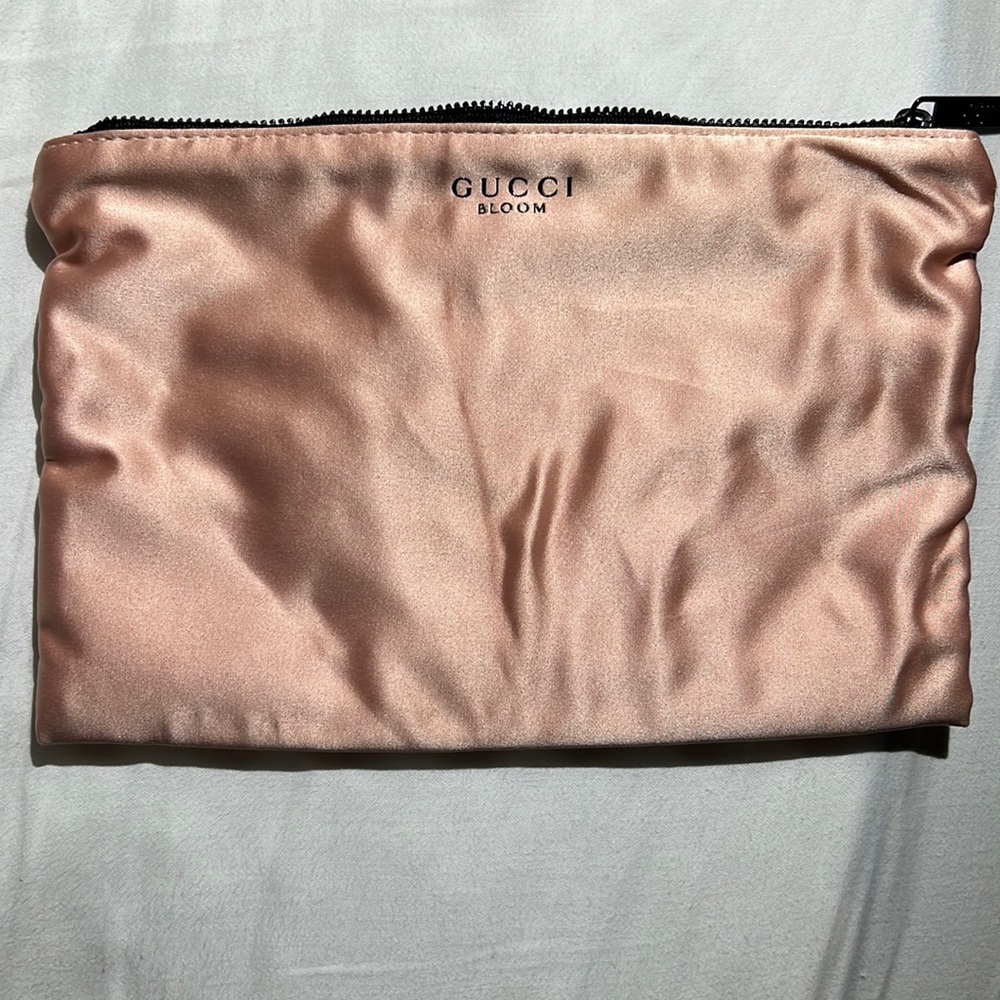 Gucci bloom beauty bag new condition
